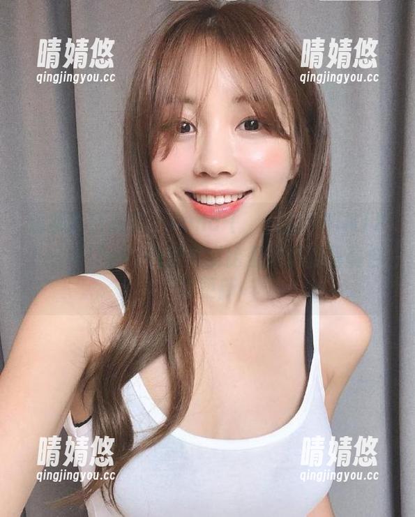 清新夏日感受，Yuna (윤아)的SAINTPhotolifeKDA伊芙琳比基尼最新写真合集更新